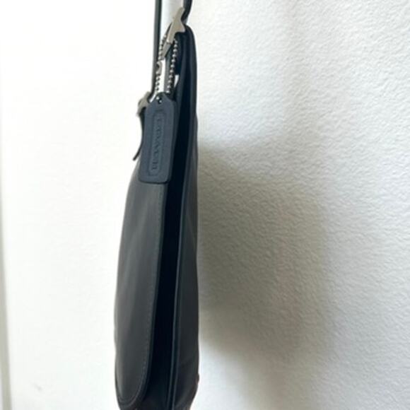 Coach Vintage Legacy Hobo Black Leather Bag, Excellent Condition, Style No. 9131 - Picture 4 of 9